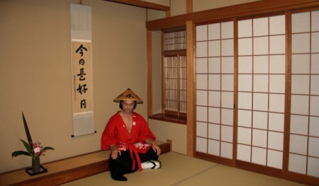 Per definire lo Zen bastano tre parole: “essere nella realtà”, dove la realtà è tutto ciò che è percepibile con i cinque sensi.